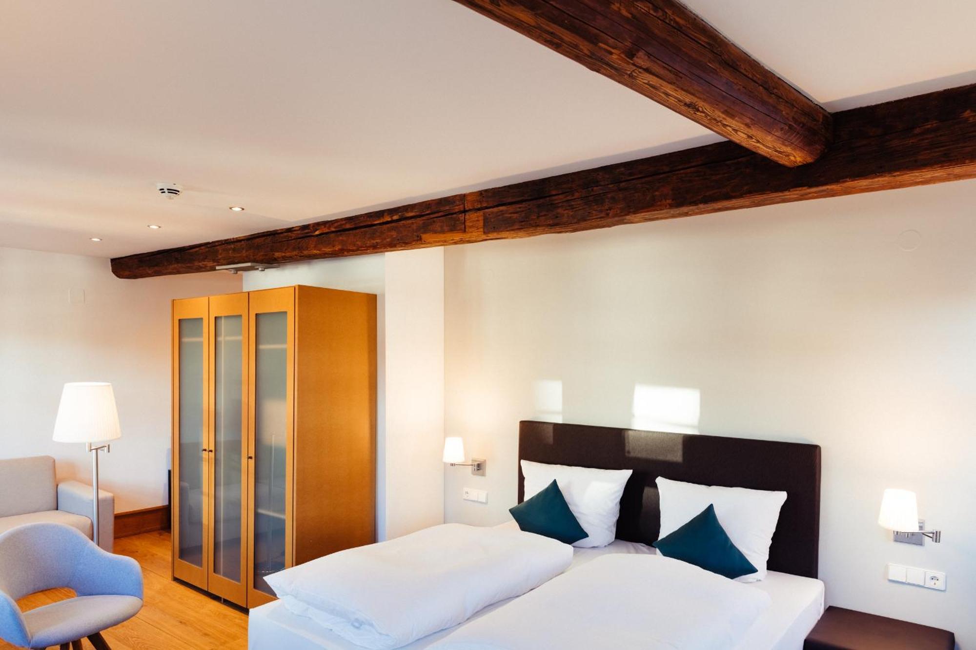 Hotel Zum Schwan Wanfried Buitenkant foto