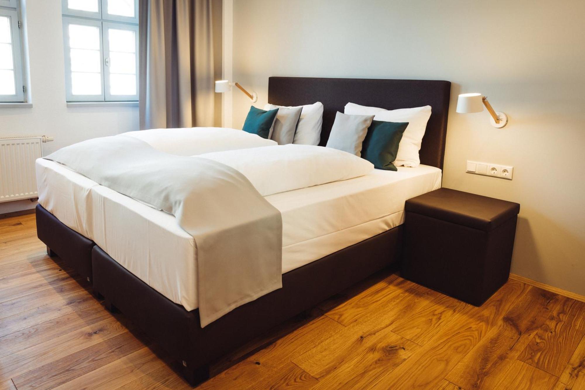 Hotel Zum Schwan Wanfried Buitenkant foto